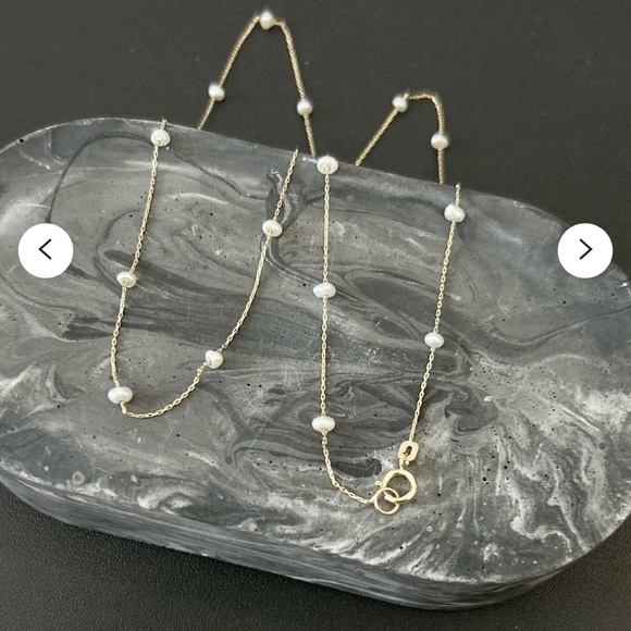 14k Solid Gold Freshwater Pearl Necklace - Picture 2 of 4